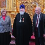Митрополит Кирилл награжден Золотой медалью Ливано-Российского дома.